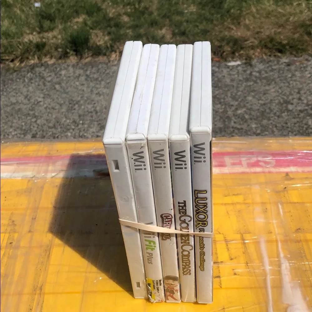 Lots of 5 WII Carnival Games & Wii Game Bundle - Colorful Covers (Multicolor)